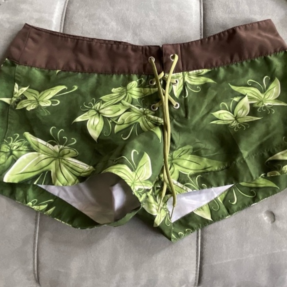🌼OAKLEY Women’s Swimming Shorts